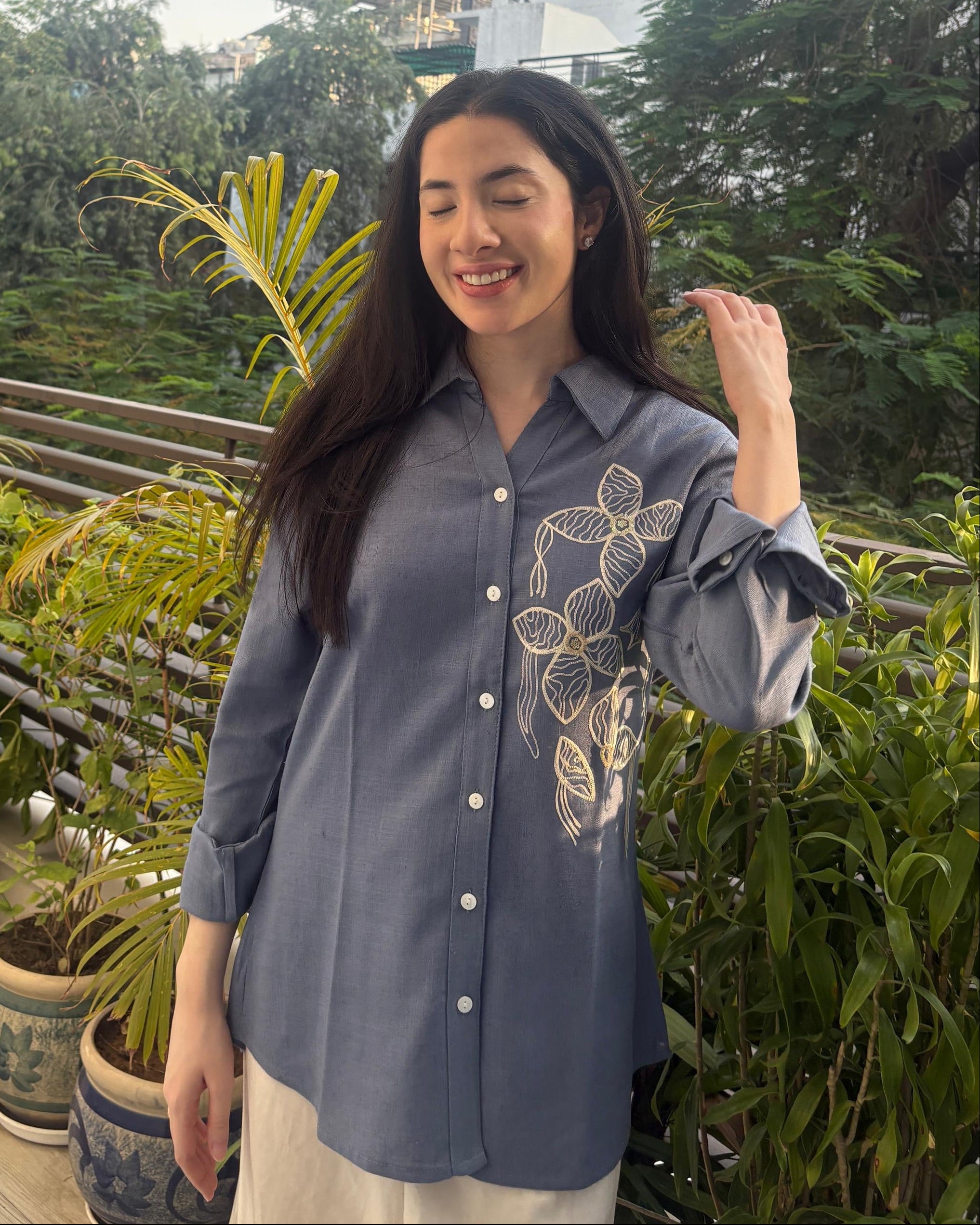 Water Lily Bloom ✦ Blue Premium Linen Blend